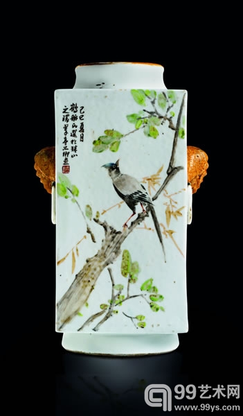 清末浅绛彩琮式瓶，珠山八友金品卿作