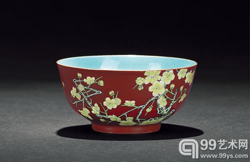 清雍正珐琅彩梅兰花卉纹水滴 长 10.3cm 高 6.0cm