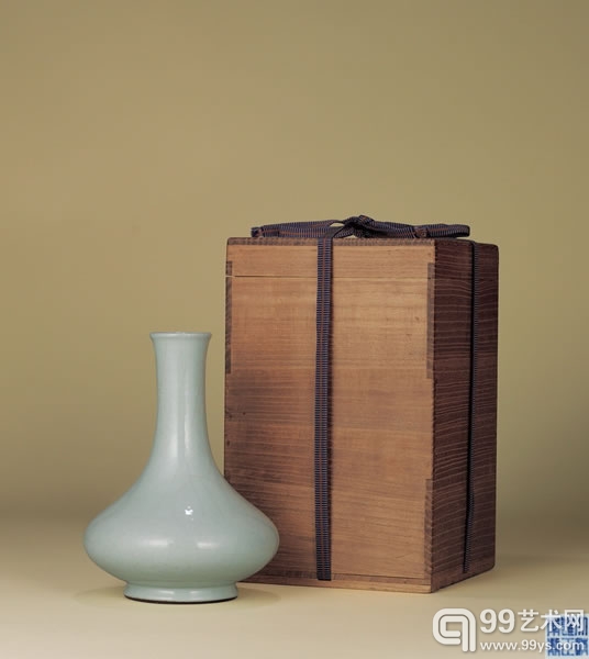 清雍正 仿官釉荸荠瓶 