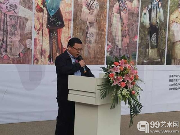 文化部中国文化管理协会常务副主席梁鑫华为米巧铭画展开幕式致辞
