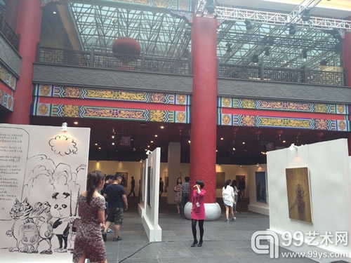 "踉跄画西游——吕欣的文学和艺术"油画展开幕式现场