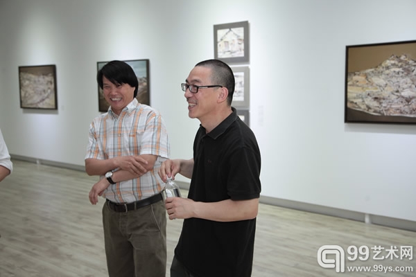 艺术家李章惠与好友段正渠