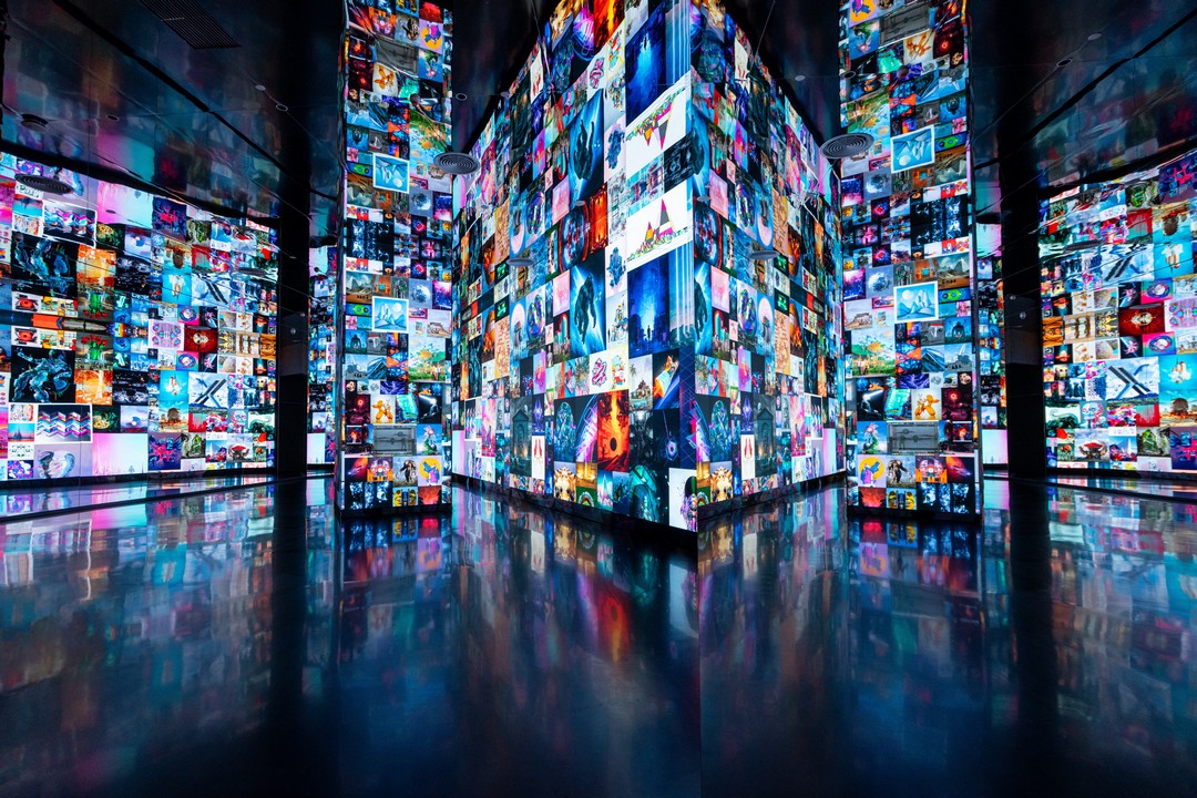 &ldquo;Beeple：来自人造未来的故事&rdquo;展览现场，德基艺术博物馆