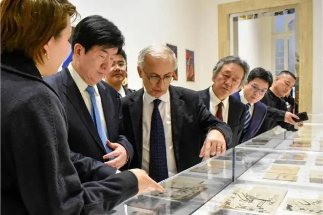 “中国当代美术作品展览”展览现场