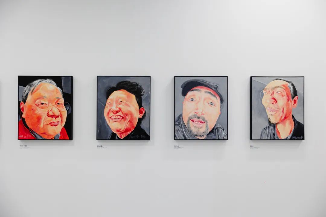 “大浪淘金——方力钧艺术展”现场 苏州金鸡湖美术馆