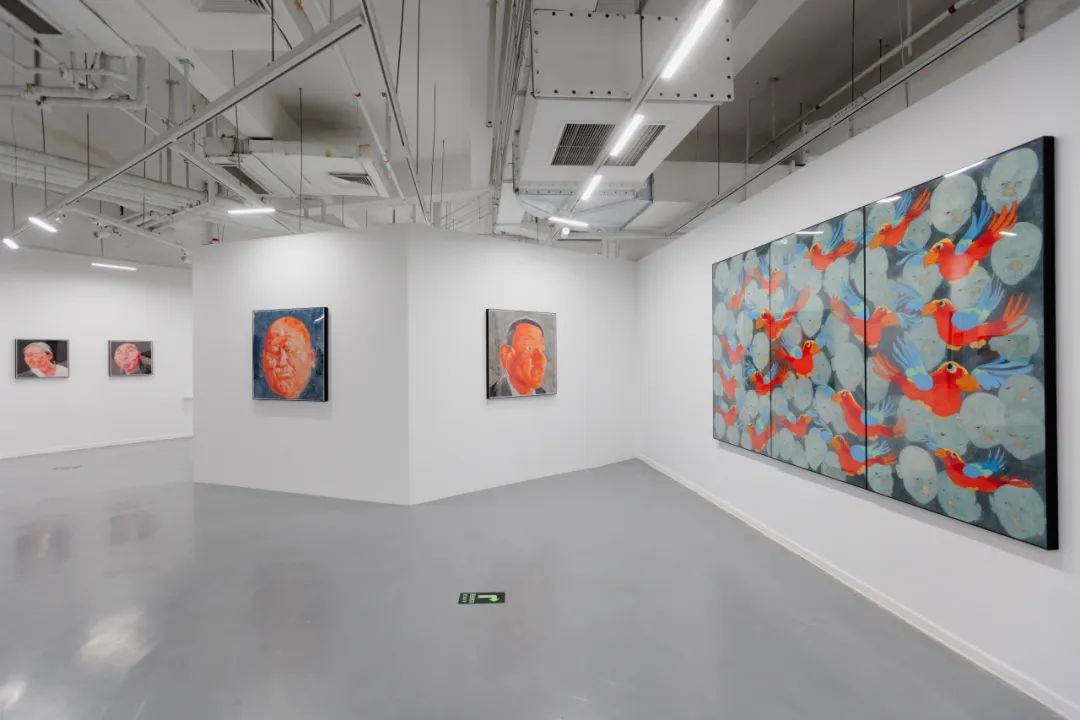 “大浪淘金——方力钧艺术展”现场 苏州金鸡湖美术馆