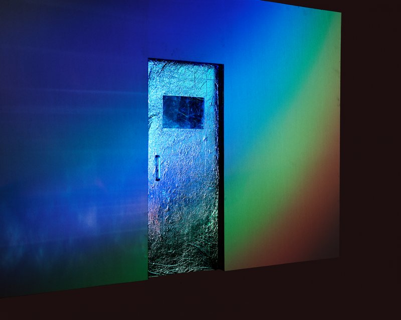 银色出口 Silver Door_120x150cm_ Archival Inkjet Print_2015