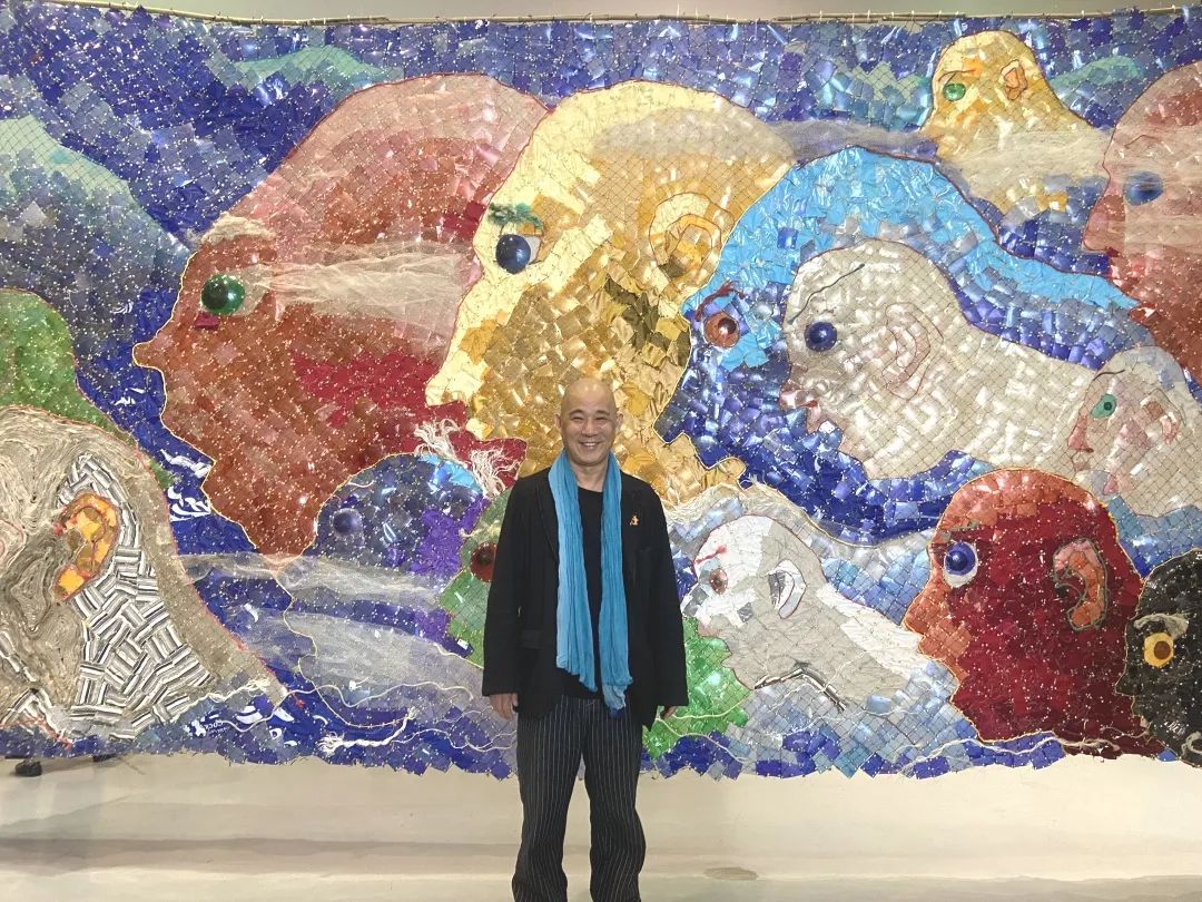 “大浪淘金——方力钧艺术展”现场 苏州金鸡湖美术馆