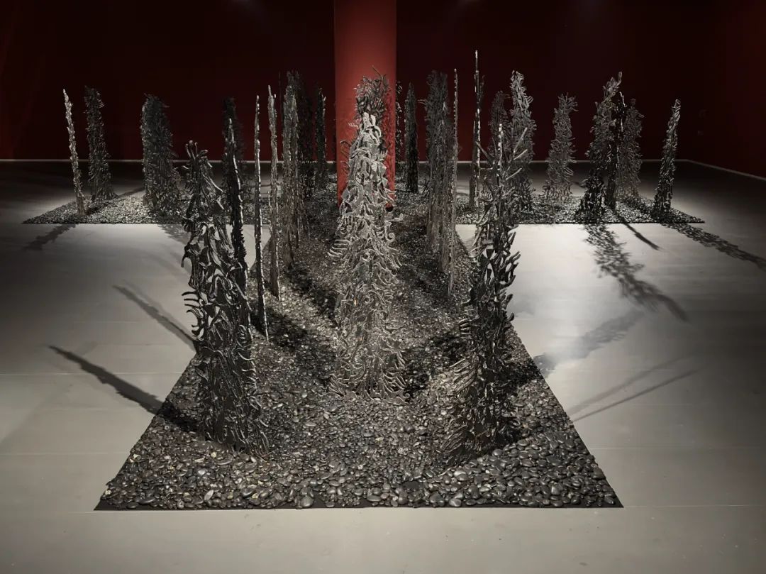 《重生》2025 综合材料 空间装置