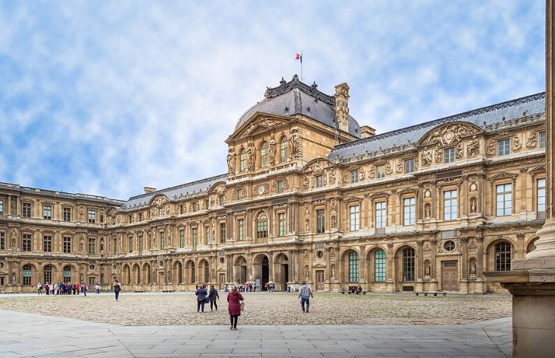 卢浮宫