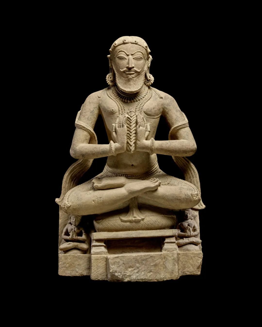 黄砂岩君王献祭碑 印度中部 克久拉霍 约十一世纪