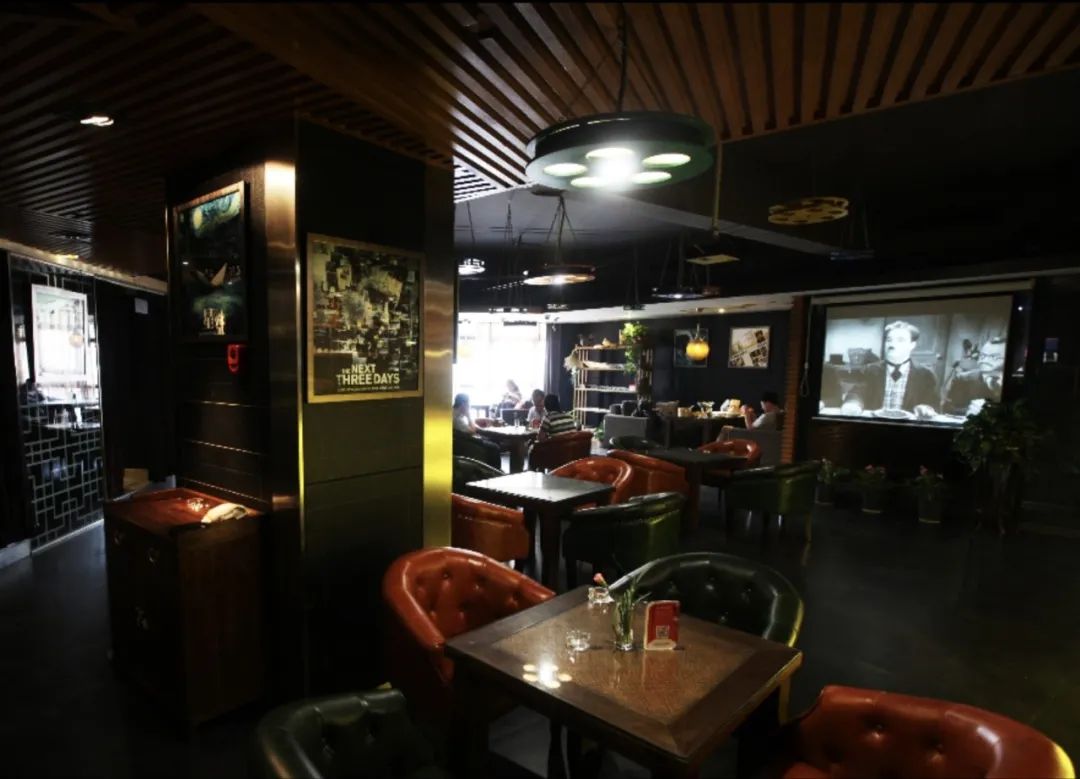 橙子酒店二楼咖啡厅一隅