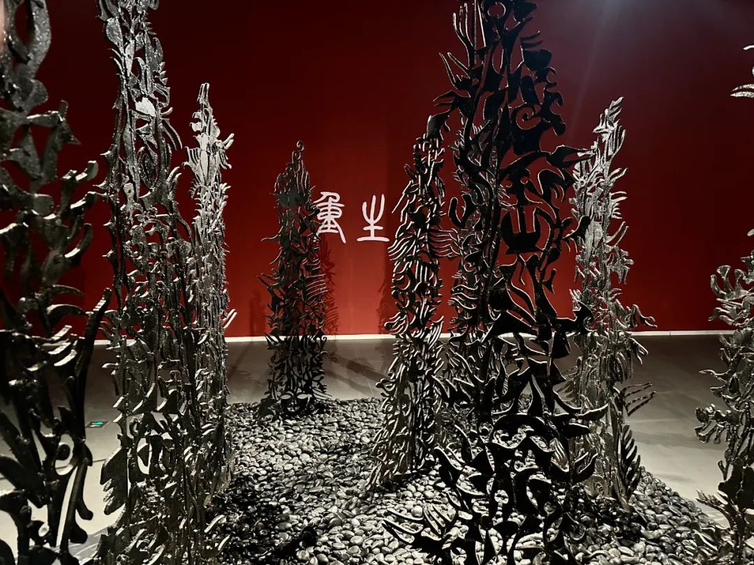 《重生》2025 综合材料 空间装置