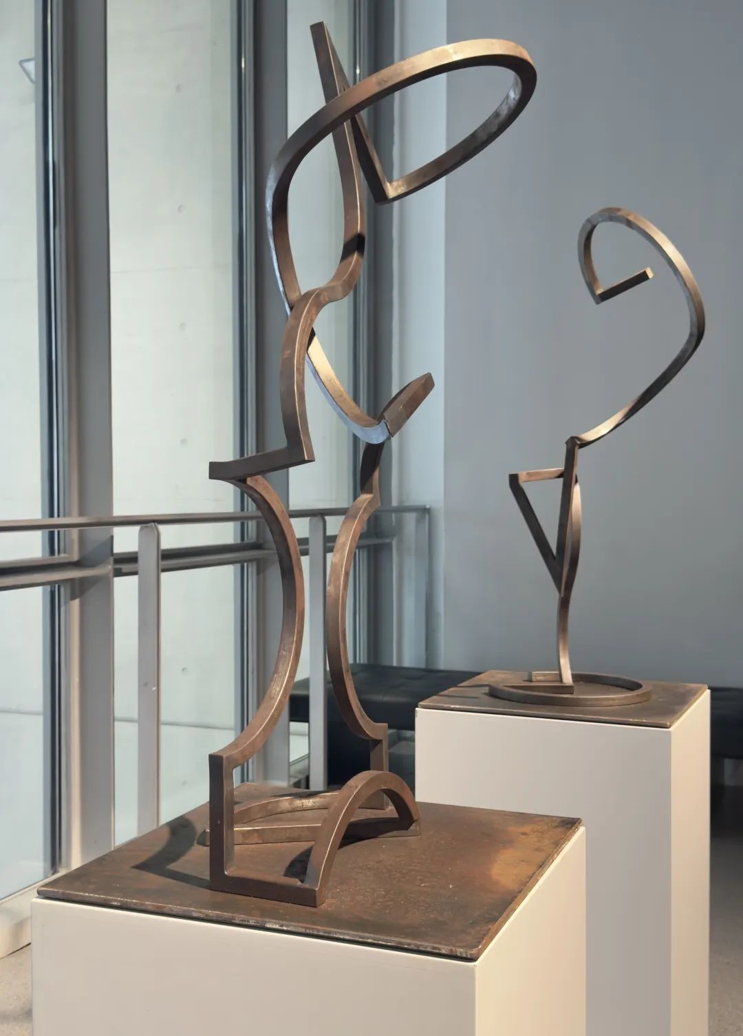 菲利飞罗普斯 系列 钢铁雕塑 高 70 cm 2025