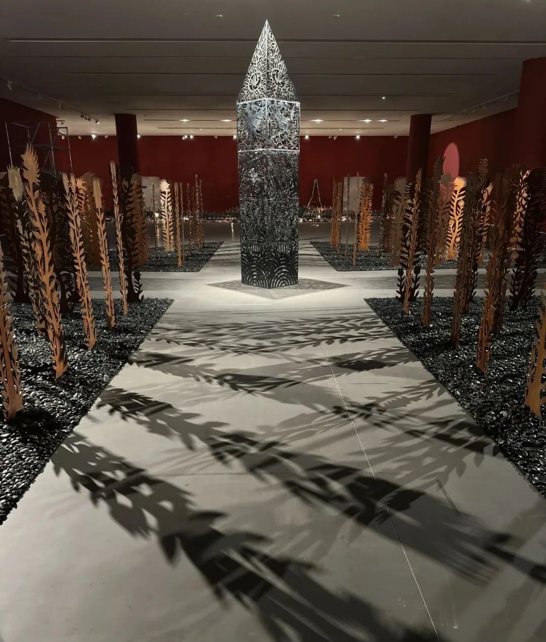 《无极》2025 综合材料 空间装置