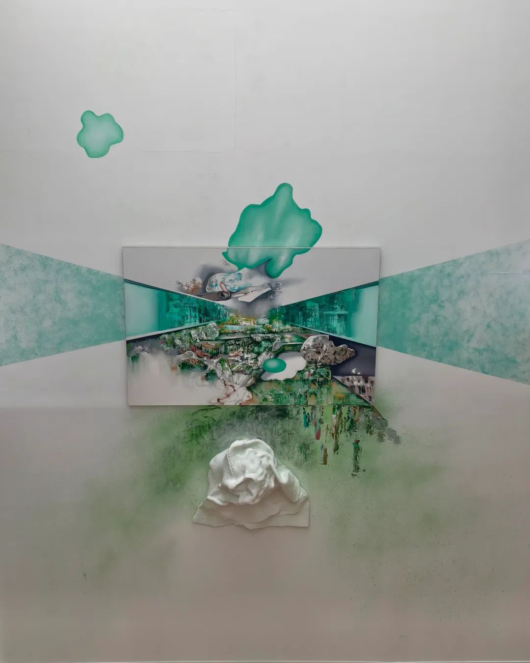 《往返混沌的旅程》1100x490cm 布面油画、墙绘、3D打印 2026