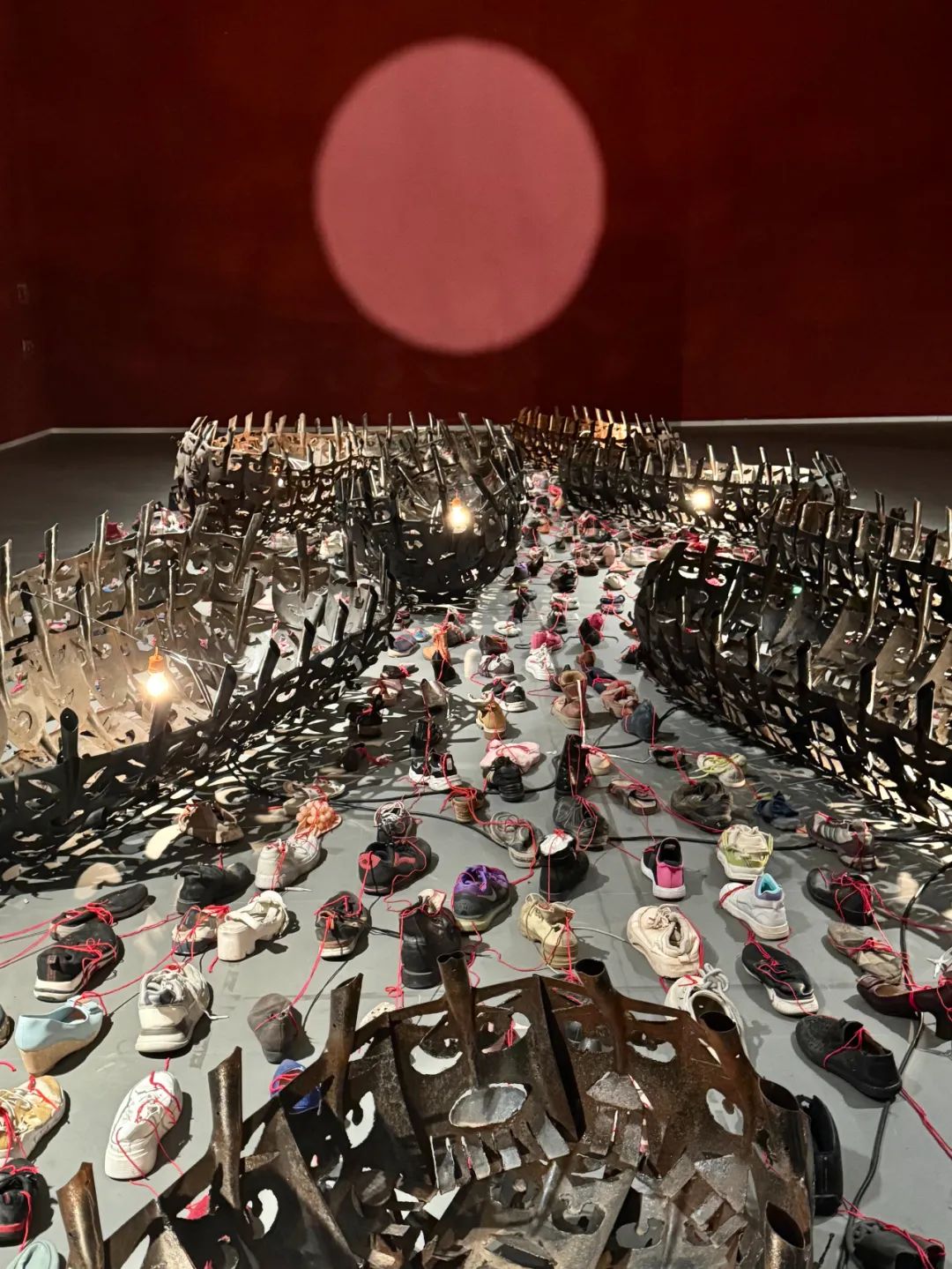 《远方》2025 综合材料 空间装置