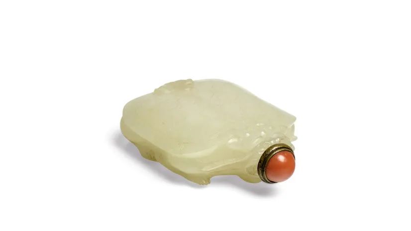 1750-1800 白玉神兽形鼻烟壶一件