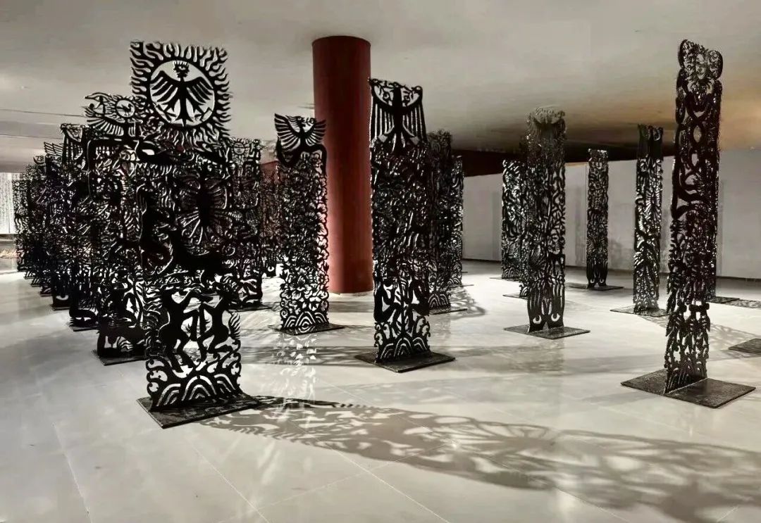 《创世》2025 综合材料 空间装置