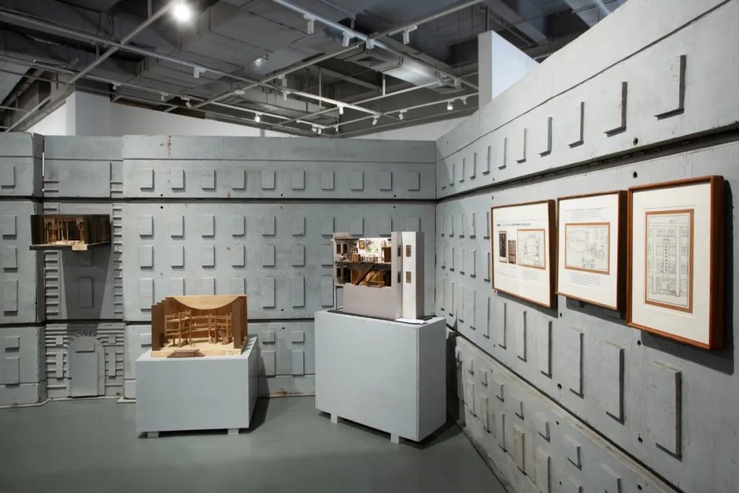 ▲沈远、黄永碄、黄永磲、黄永碤、黄永砅、黄永磐《模具/空间》局部 多种材料,533 × 575 × 372 cm,2025