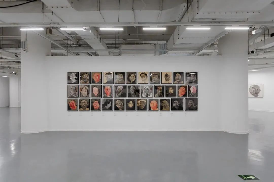 &ldquo;大浪淘金&mdash;&mdash;方力钧艺术展&rdquo;现场 苏州金鸡湖美术馆