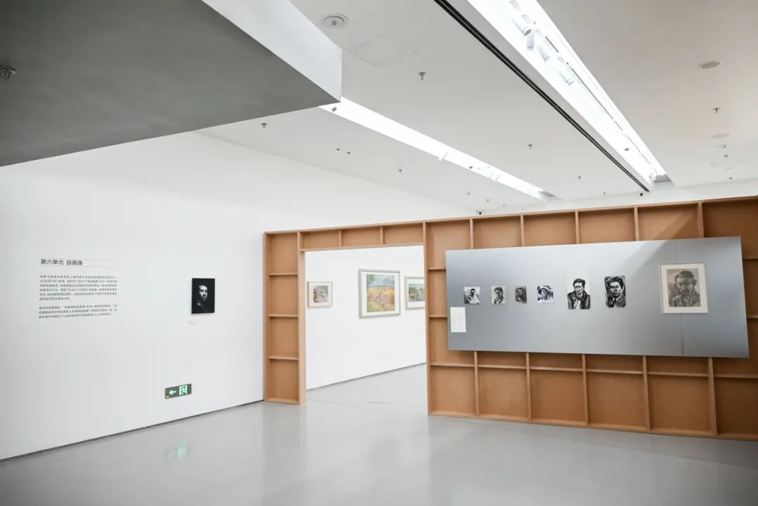 ▲展览现场 “换了人间：符罗飞的现实主义绘画与中国战时艺术”