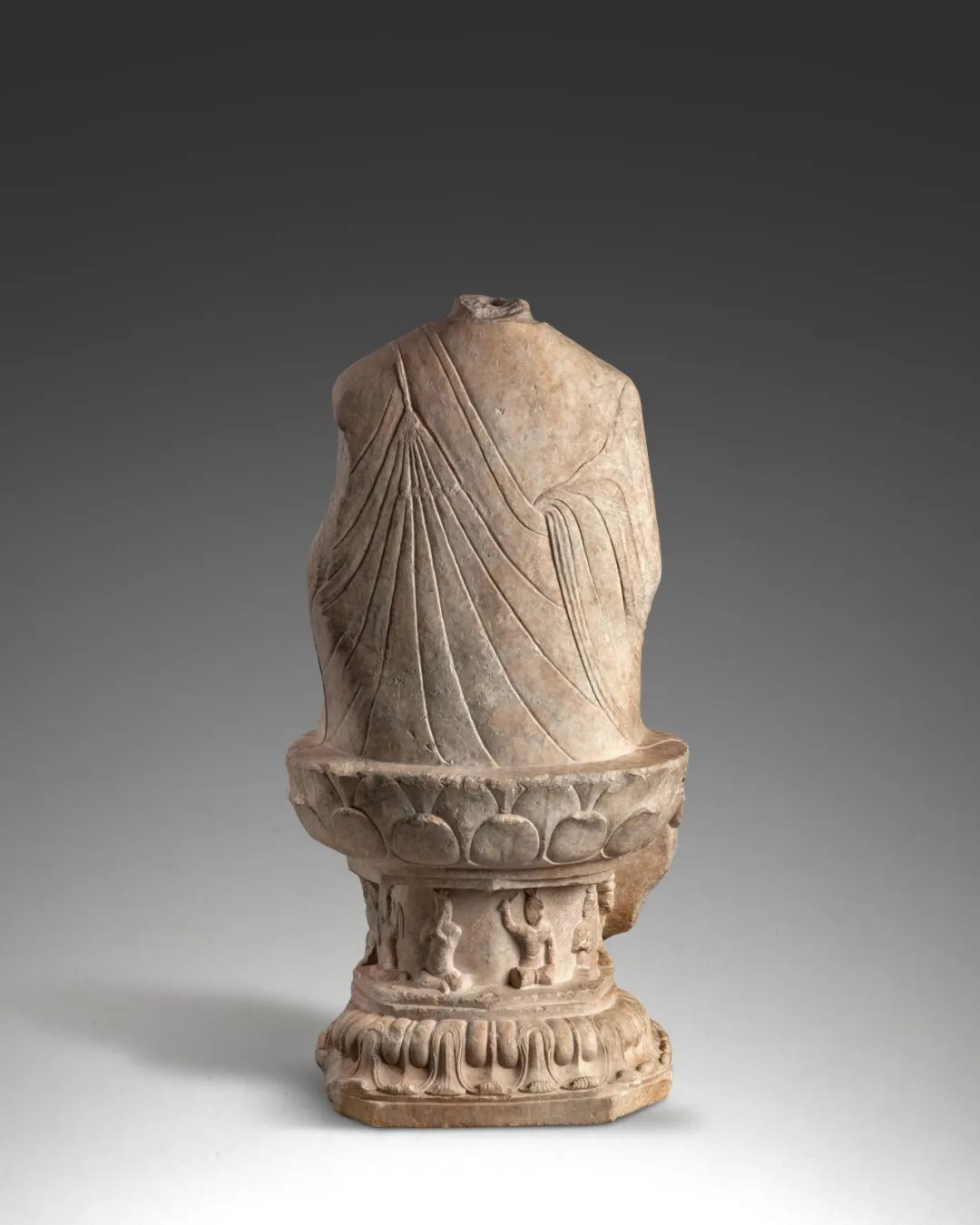 大理石弥勒倚坐像 隋/初唐 七世纪