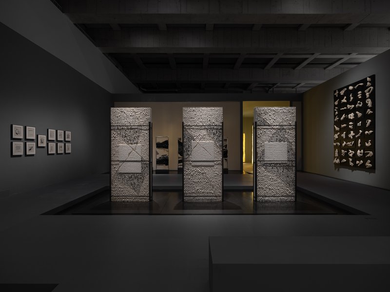 西岸美术馆特展单元&ldquo;双手知道&mdash;&mdash;希拉&middot;希克斯 & 施慧双个展&rdquo;，展览现场，西岸美术馆，摄影：Alessandro Wang