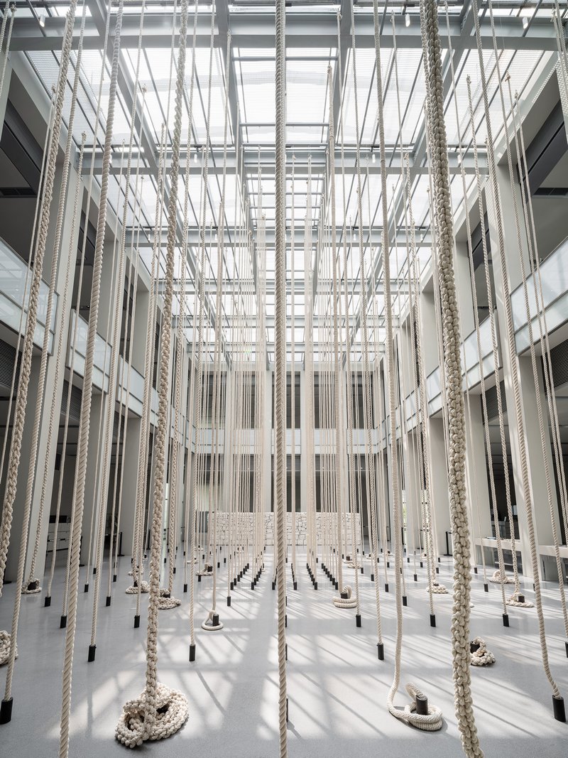 西岸美术馆特展单元&ldquo;双手知道&mdash;&mdash;希拉&middot;希克斯 & 施慧双个展&rdquo;，展览现场，西岸美术馆，摄影：Alessandro Wang