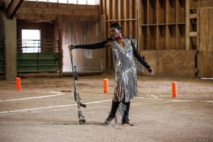 马修·巴尼，《战术视差》剧照，2025 摄影：Maria Baranova © 艺术家和美国阿斯彭美术馆