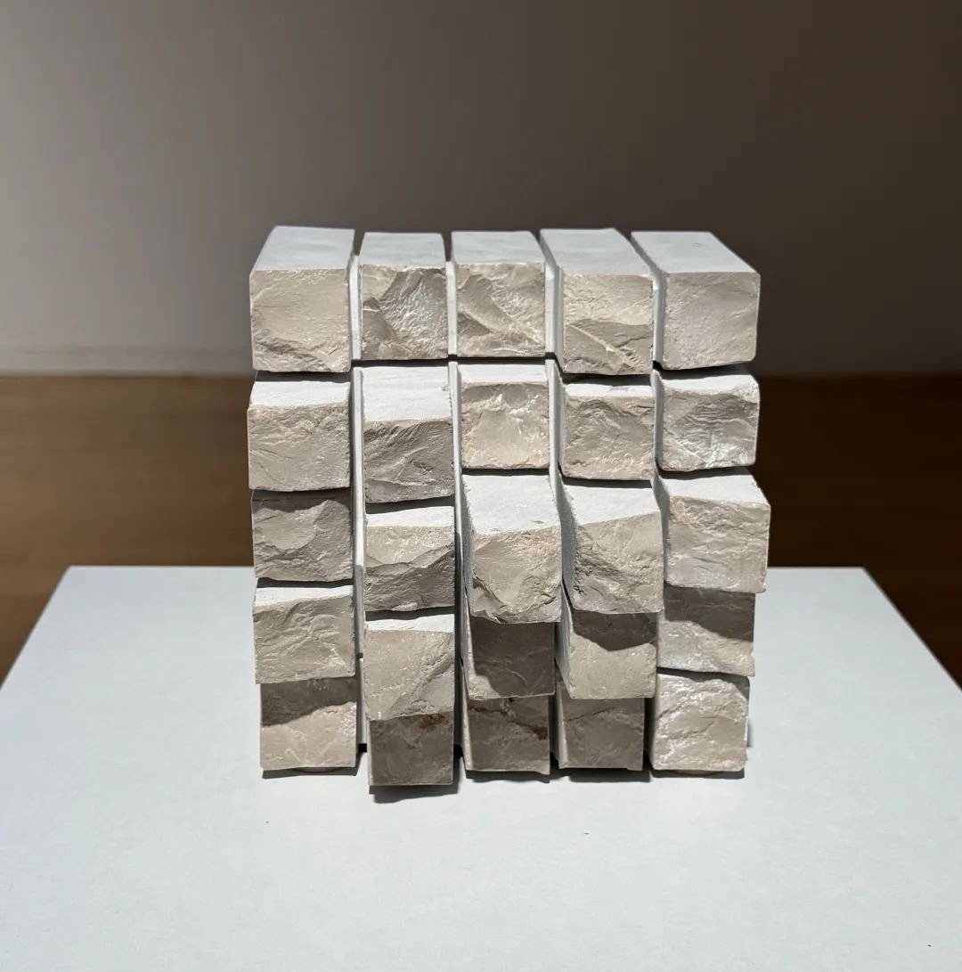 立方体 2024 大理石 21 x 18 x 16 cm