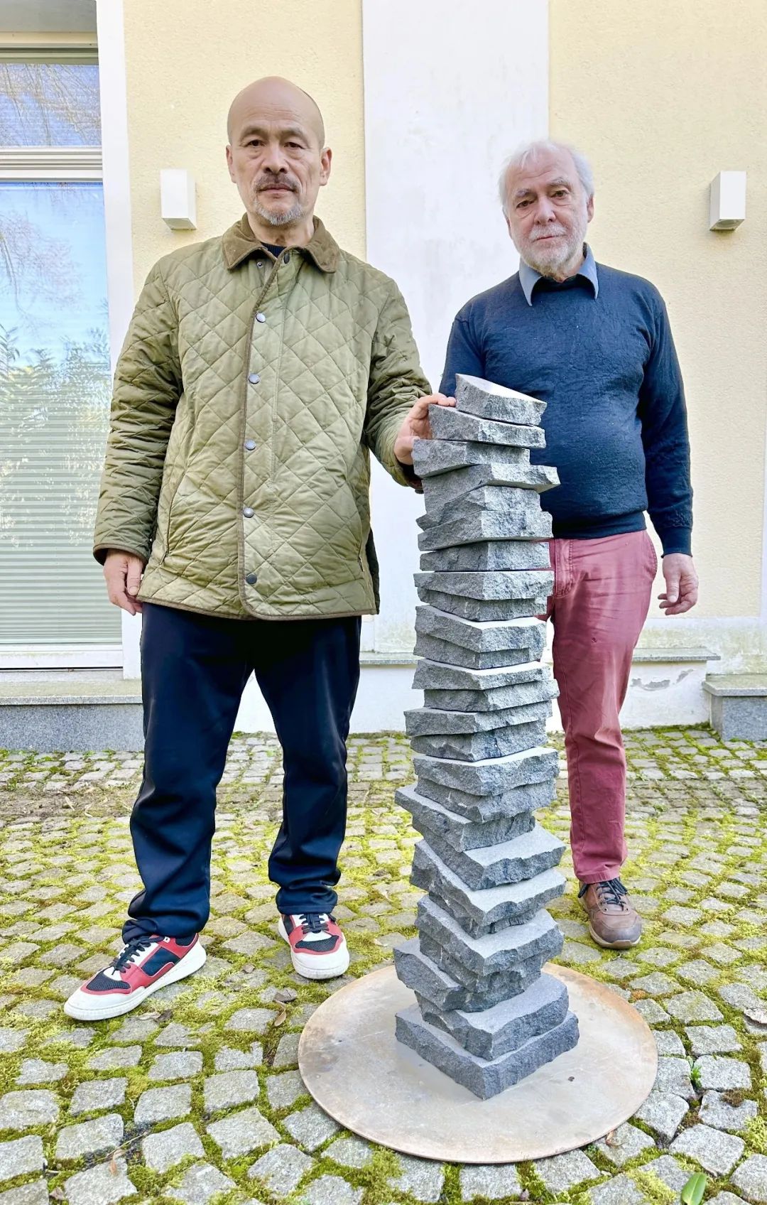 策展人任戎与艺术家 勒德格瑞