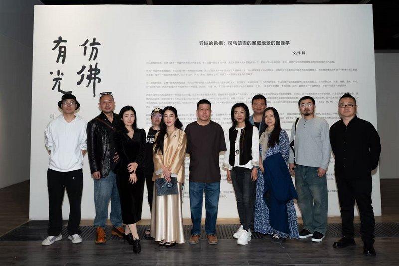 《仿佛有光：司马楚雪北京艺术展》展览现场图