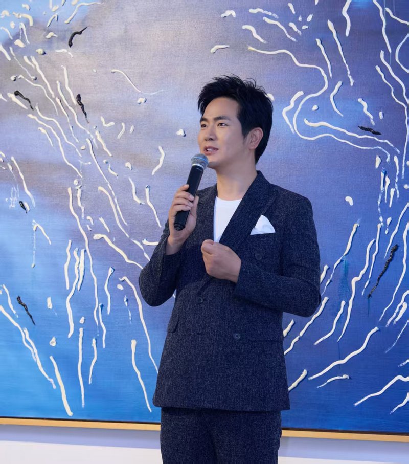 中国艺术研究院文学艺术院教授，知名演员张晓龙先生