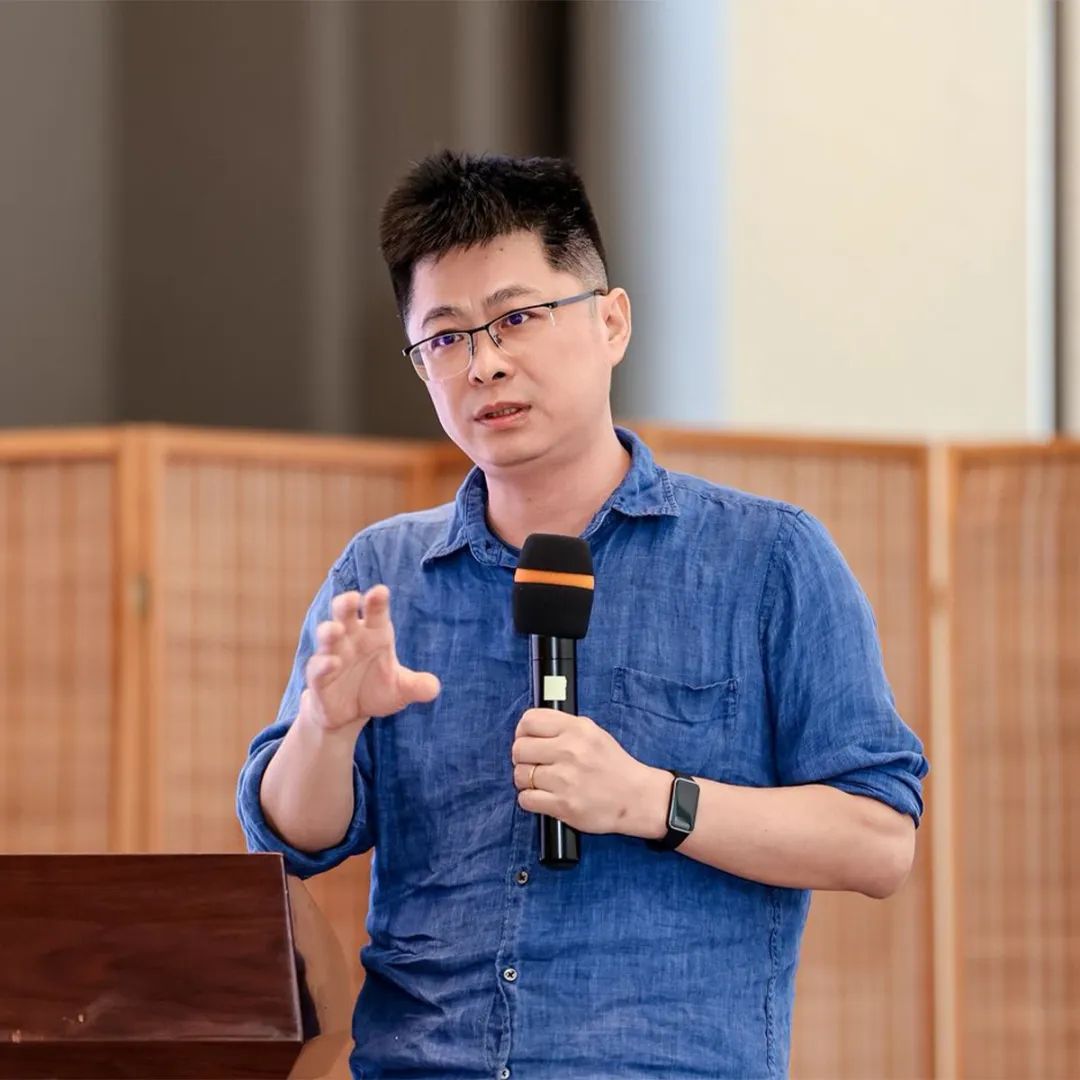 蔡涛 广州美术学院艺术与人文学院教授 曾供职于广东美术馆