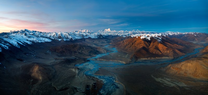 诸神的黎明 2025 刘子睿180x82.5cm