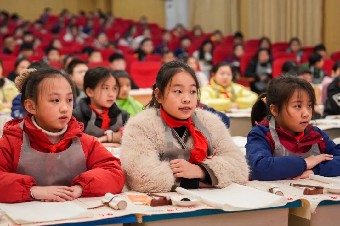 走进乡镇 美育兴乡