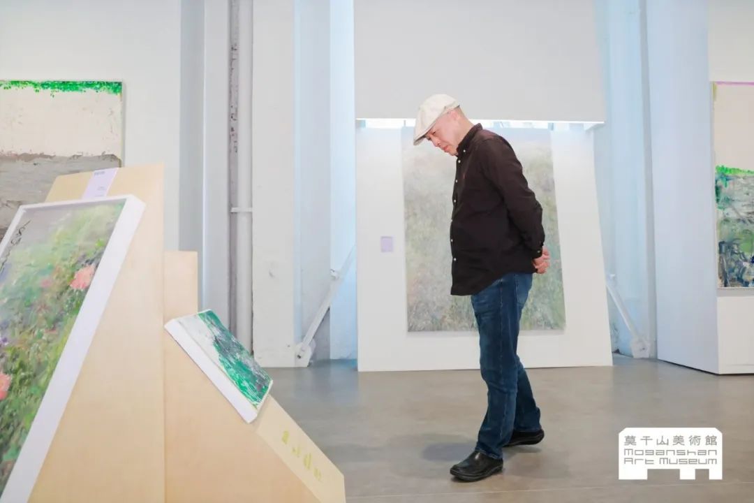 “笔墨与痕迹:何多苓、林海钟、严善錞三人展”展览现场