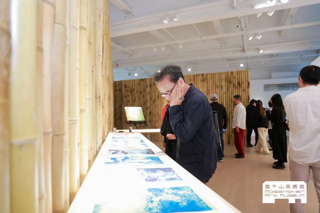 “笔墨与痕迹:何多苓、林海钟、严善錞三人展”展览现场