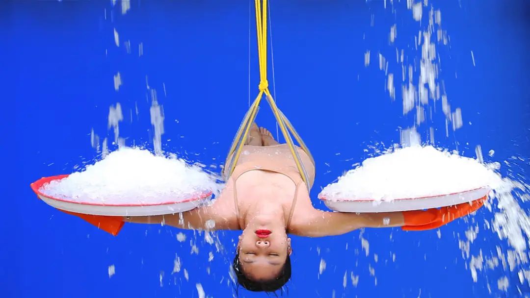 Kawita Vatanajyankur, 'The Scale III', 2017, single channel video, 3'35, image courtesy of the artist