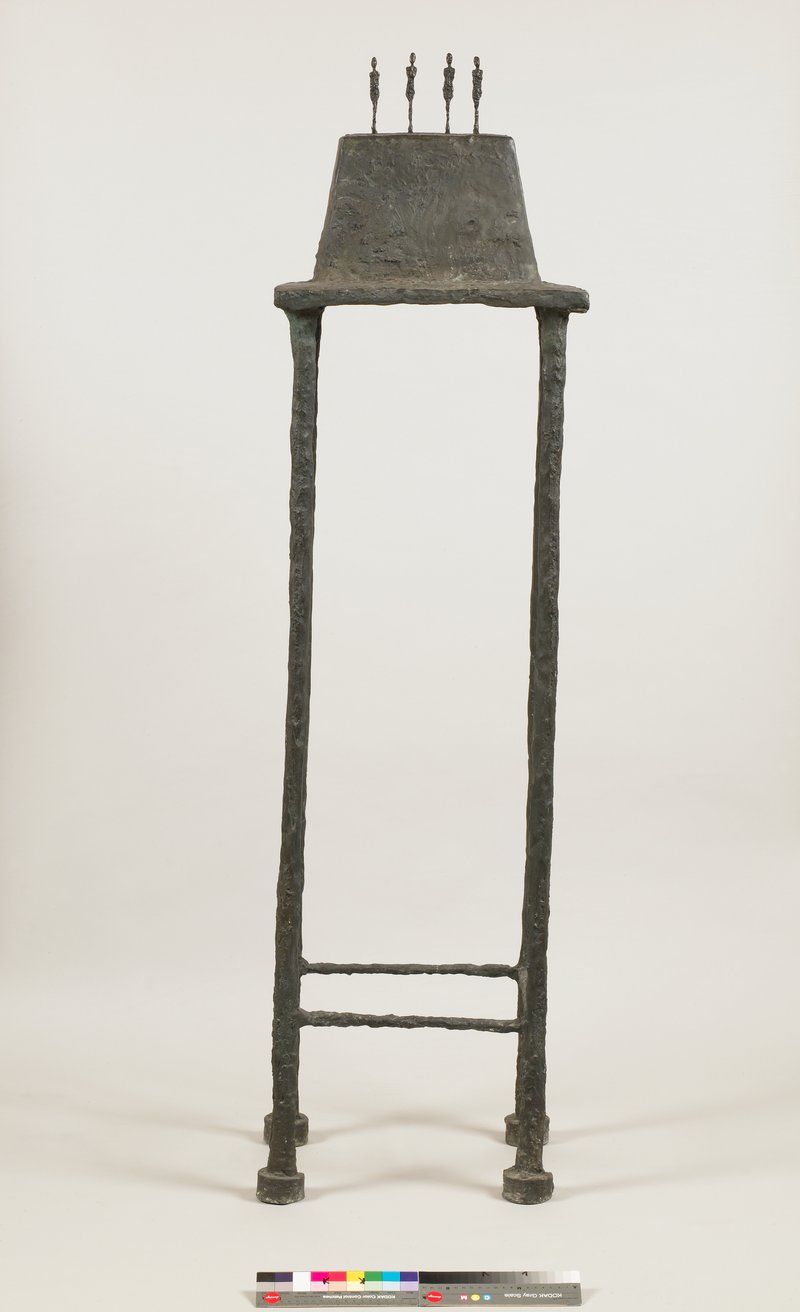四座底座上的雕像,阿尔贝托·贾科梅蒂,青铜,1950年,贾科梅蒂基金会提供