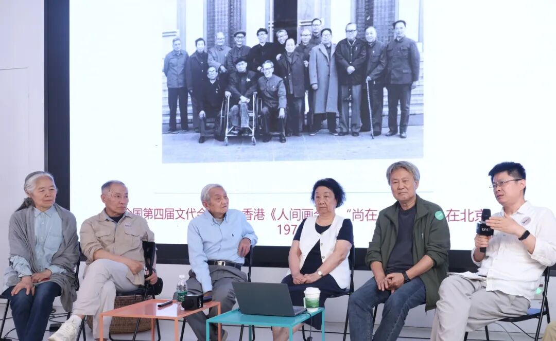 ▲讲座现场 从左至右:唐薇、黄大刚、张临春、黄元、李伟铭及蔡涛