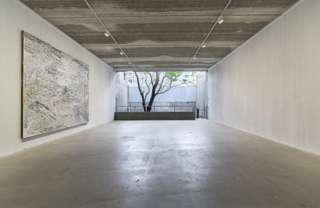展览现场,欧阳春个展“涅槃”,2026,摄影:孙诗