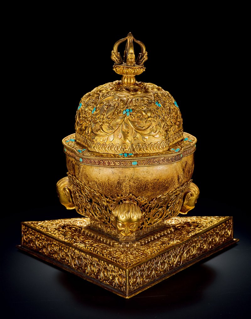 清乾隆 《御制金质嵌松石八吉祥纹嘎巴拉碗》