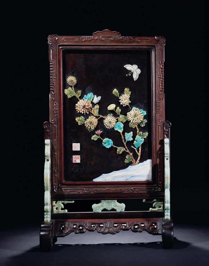 清乾隆 《御制紫檀嵌瓷饰芙蓉石御题「菊花」转心屏》