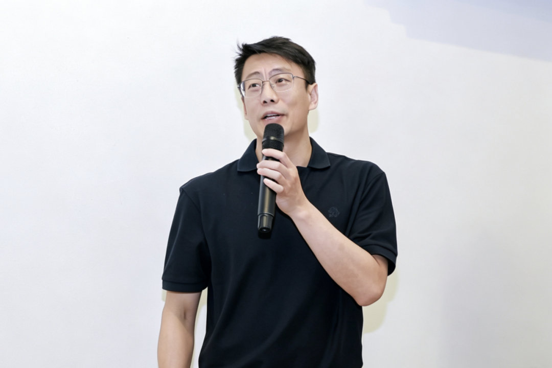 中央美术学院美术馆直属党支部书记韩文超致辞