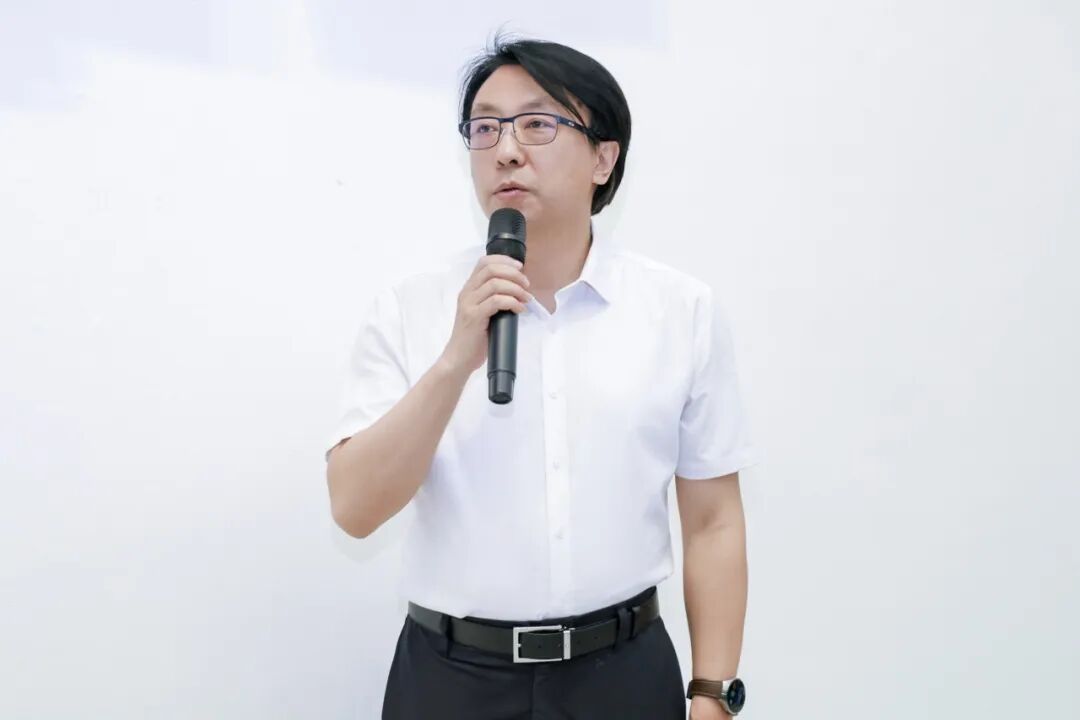 中央美术学院党委常委、副院长于洋致辞