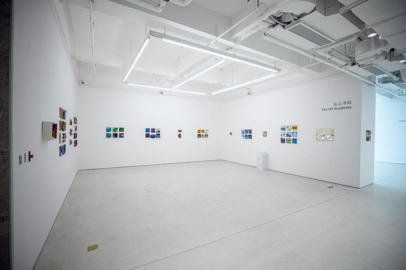 ISF弘立书院,(8~02年级学生),《浮雕创作》,树脂上丙烯和布板,尺寸可变,2026