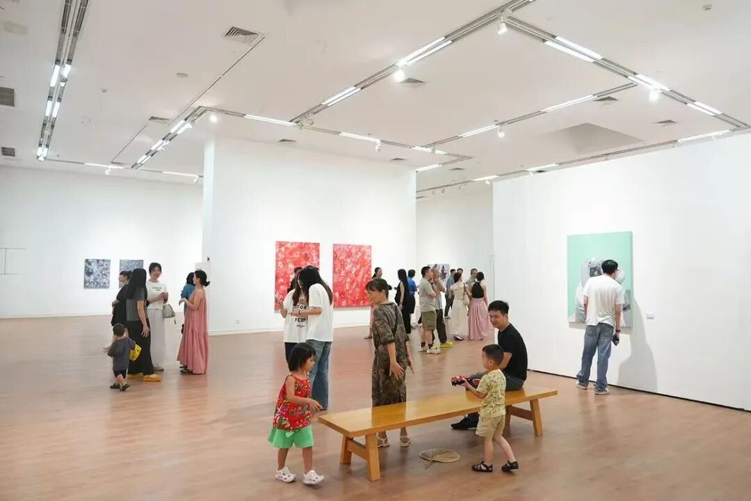 燃起灰烬:铁心个展