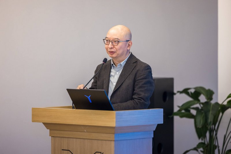 复旦大学哲学学院教授、复旦大学艺术研究院执行院长、ICCA联席主席孙向晨